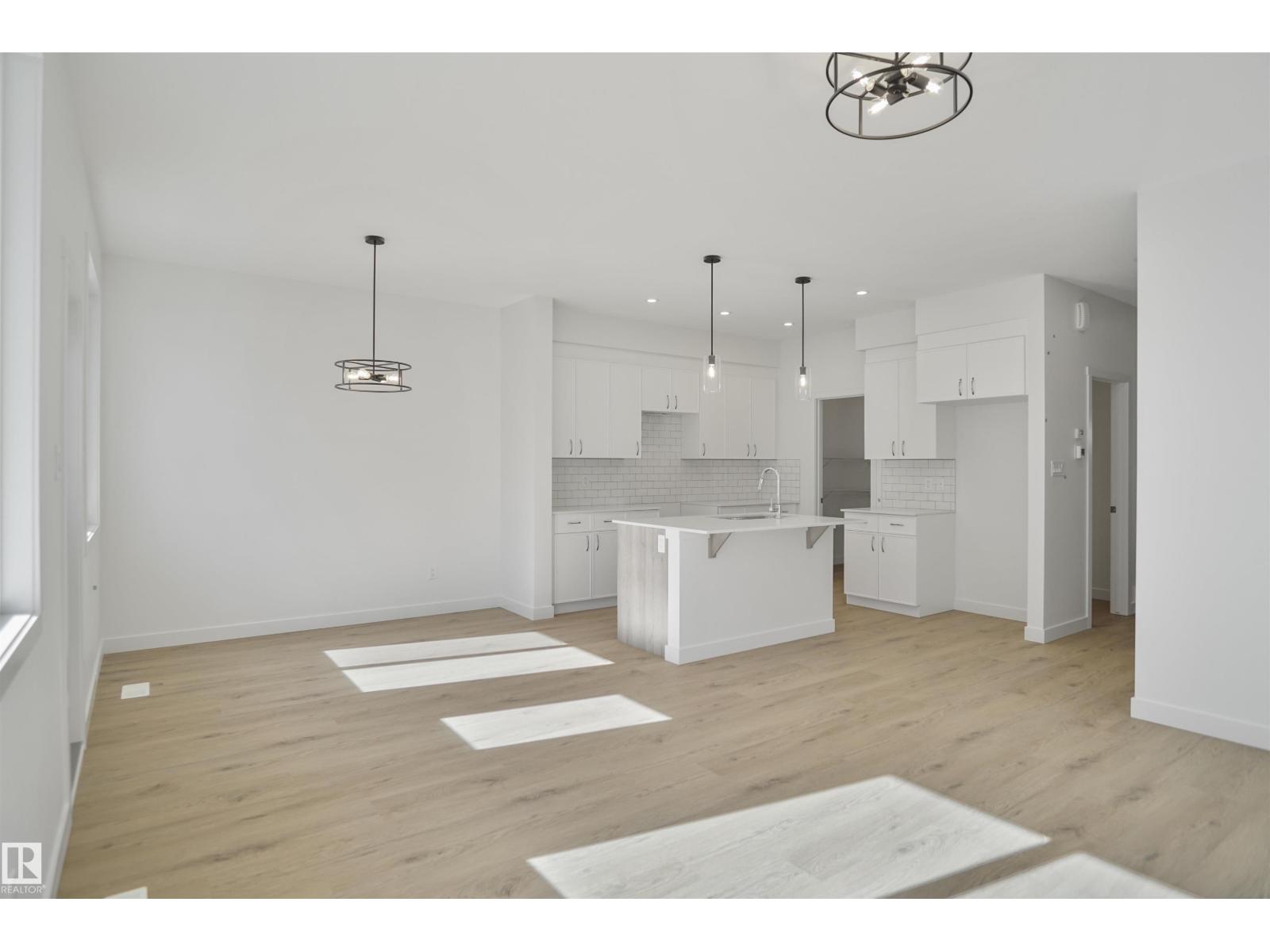 8464 183 Av NW, Edmonton, Alberta  T5Z 0L5 - Photo 5 - E4473903