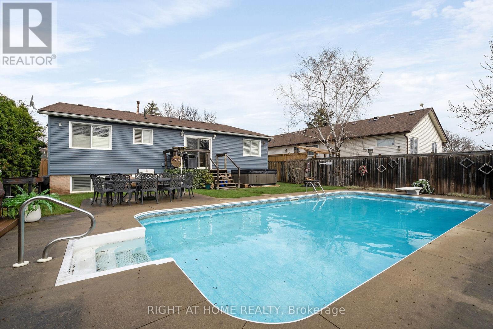 760 Willow Avenue, Milton, Ontario  L9T 3E6 - Photo 40 - W13004946