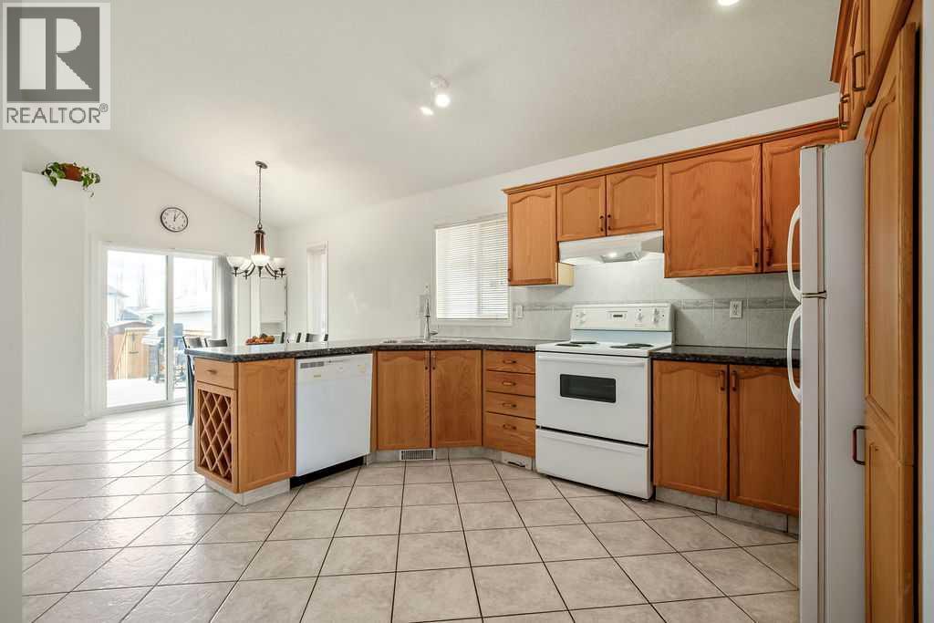 144 Covewood Close NE, Calgary, Alberta  T3K 4Z8 - Photo 7 - A2308367
