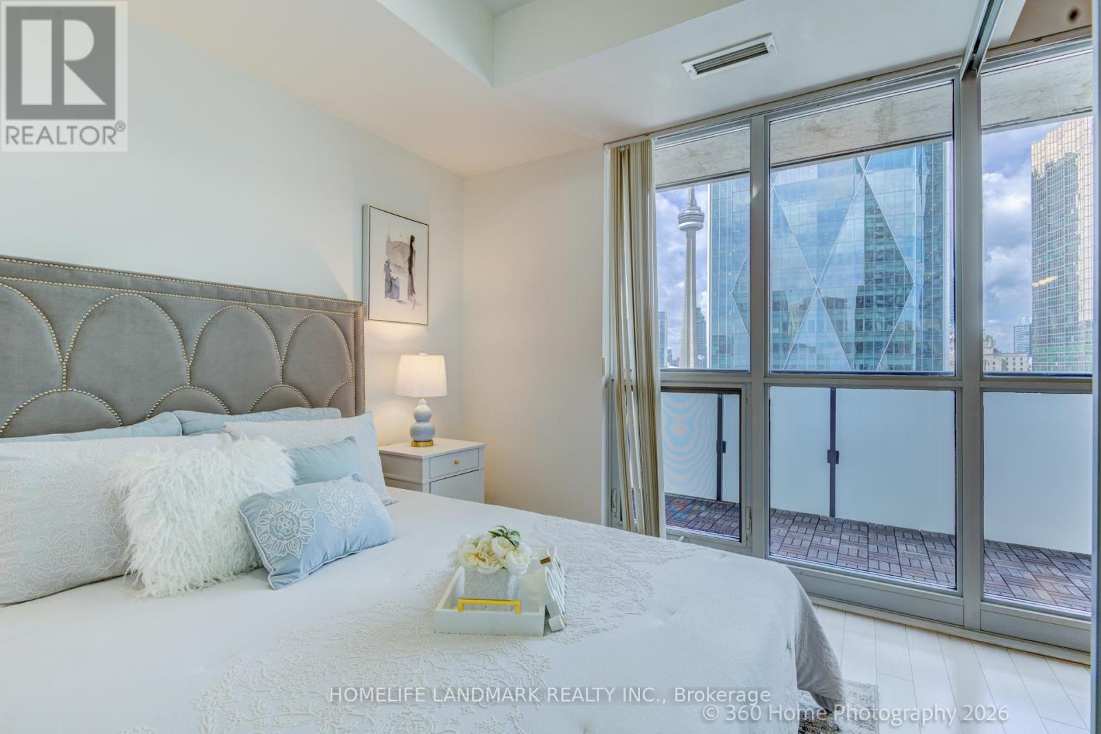 2603 - 1 The Esplanade, Toronto, Ontario  M5E 0A8 - Photo 12 - C13106376