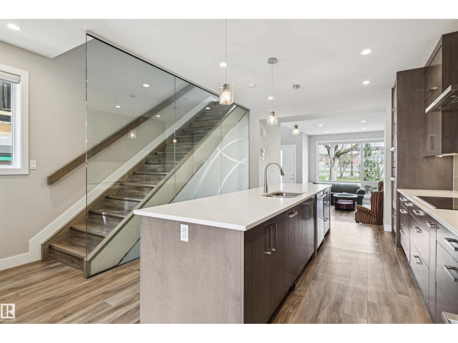 8724 116 St Nw, Edmonton, Alberta  T6G 1P7 - Photo 7 - E4486775