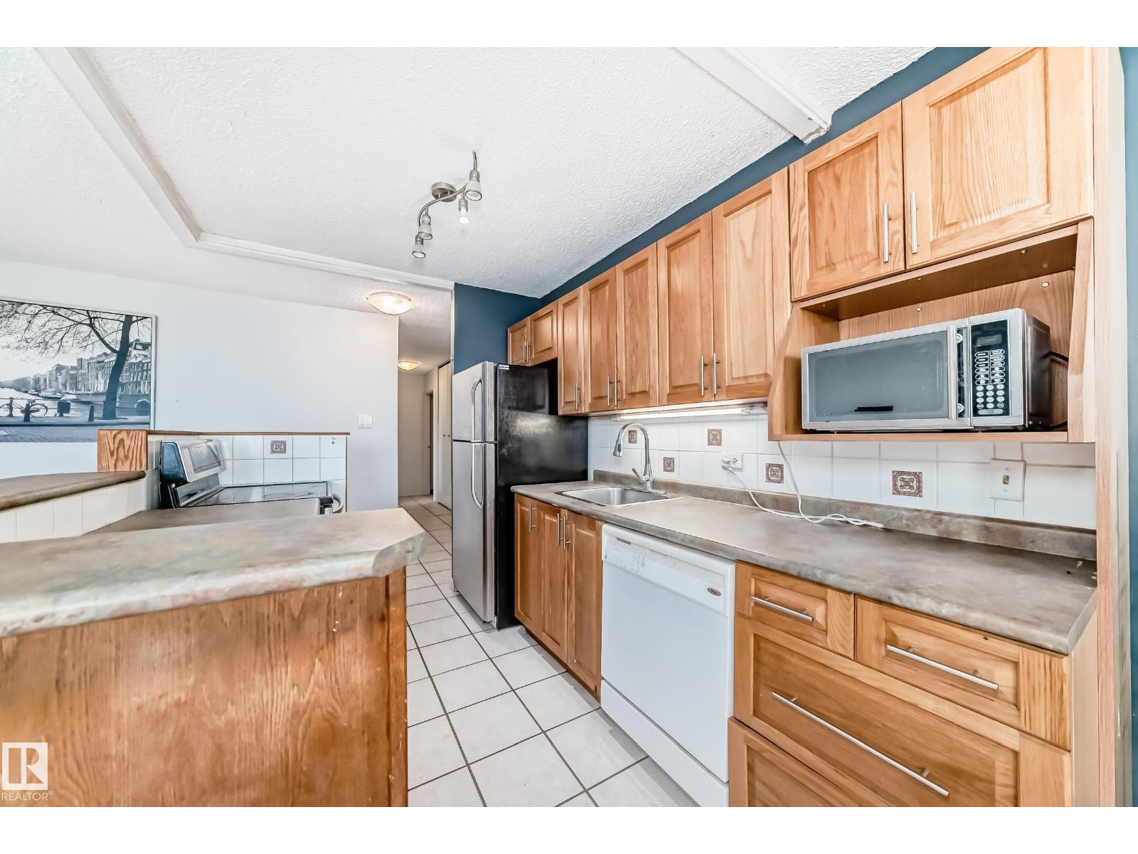 #405 10135 Saskatchewan Dr Nw Nw, Edmonton, Alberta  T6E 4Y9 - Photo 9 - E4486777