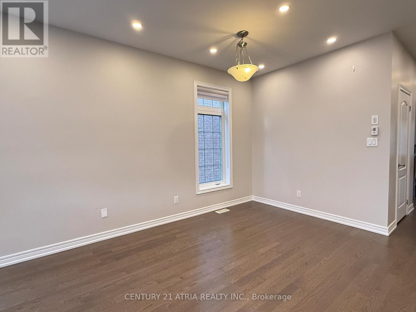 52 Luzon Avenue, Markham, Ontario  L6B 1N6 - Photo 7 - N13104664