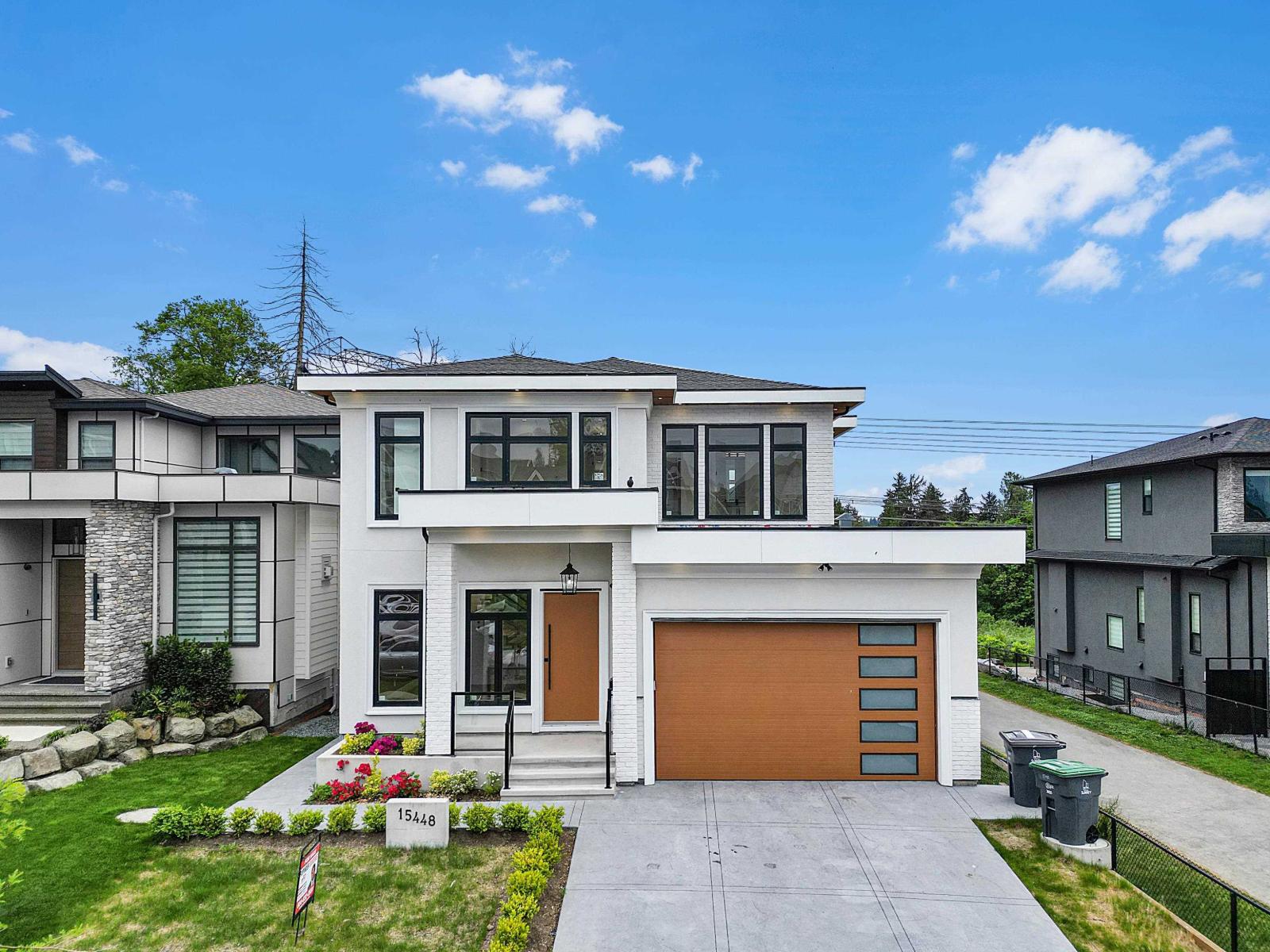 15448 76b Avenue, Surrey, British Columbia  V3S 3P3 - Photo 2 - R3113678