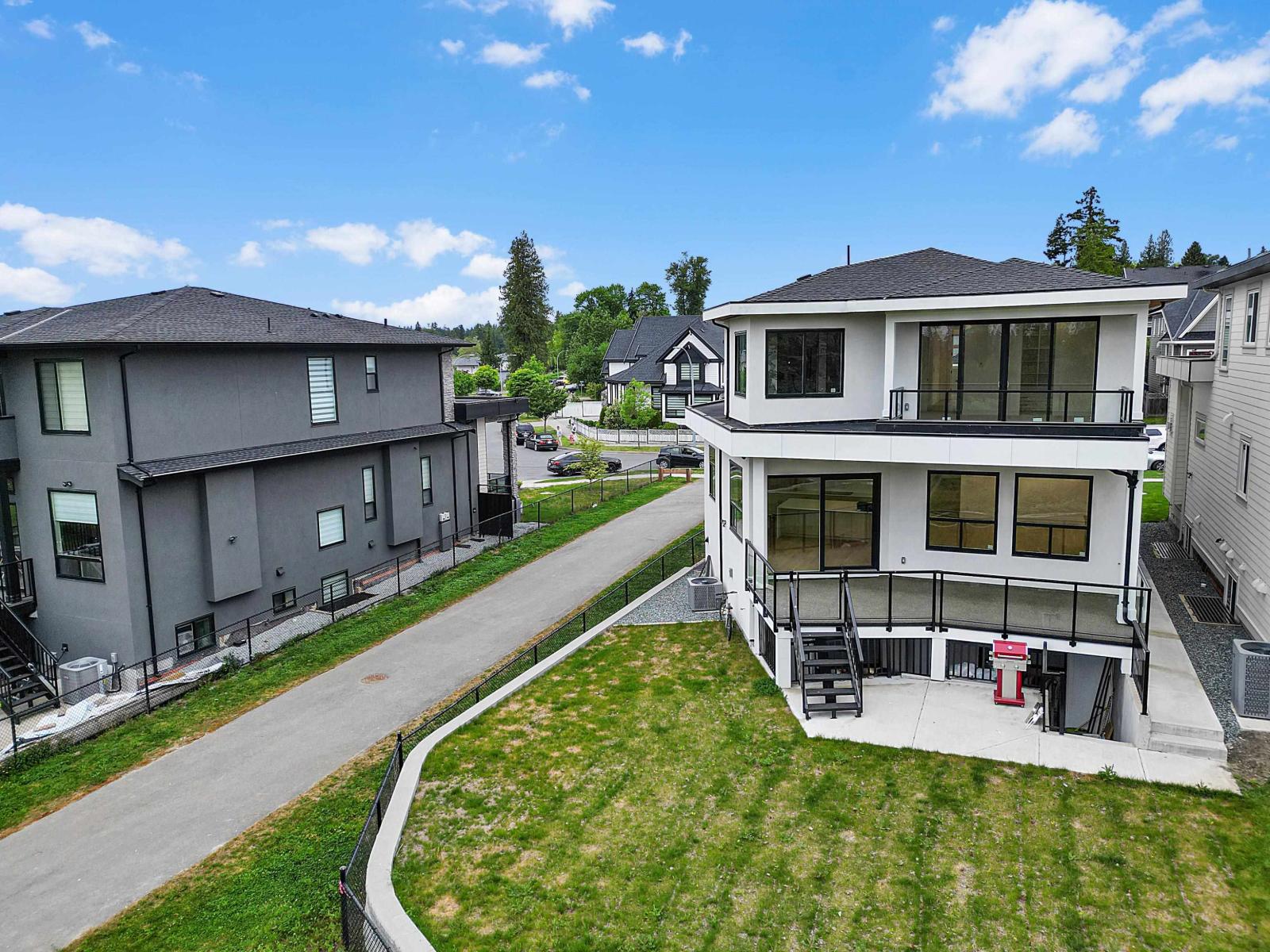15448 76b Avenue, Surrey, British Columbia  V3S 3P3 - Photo 8 - R3113678
