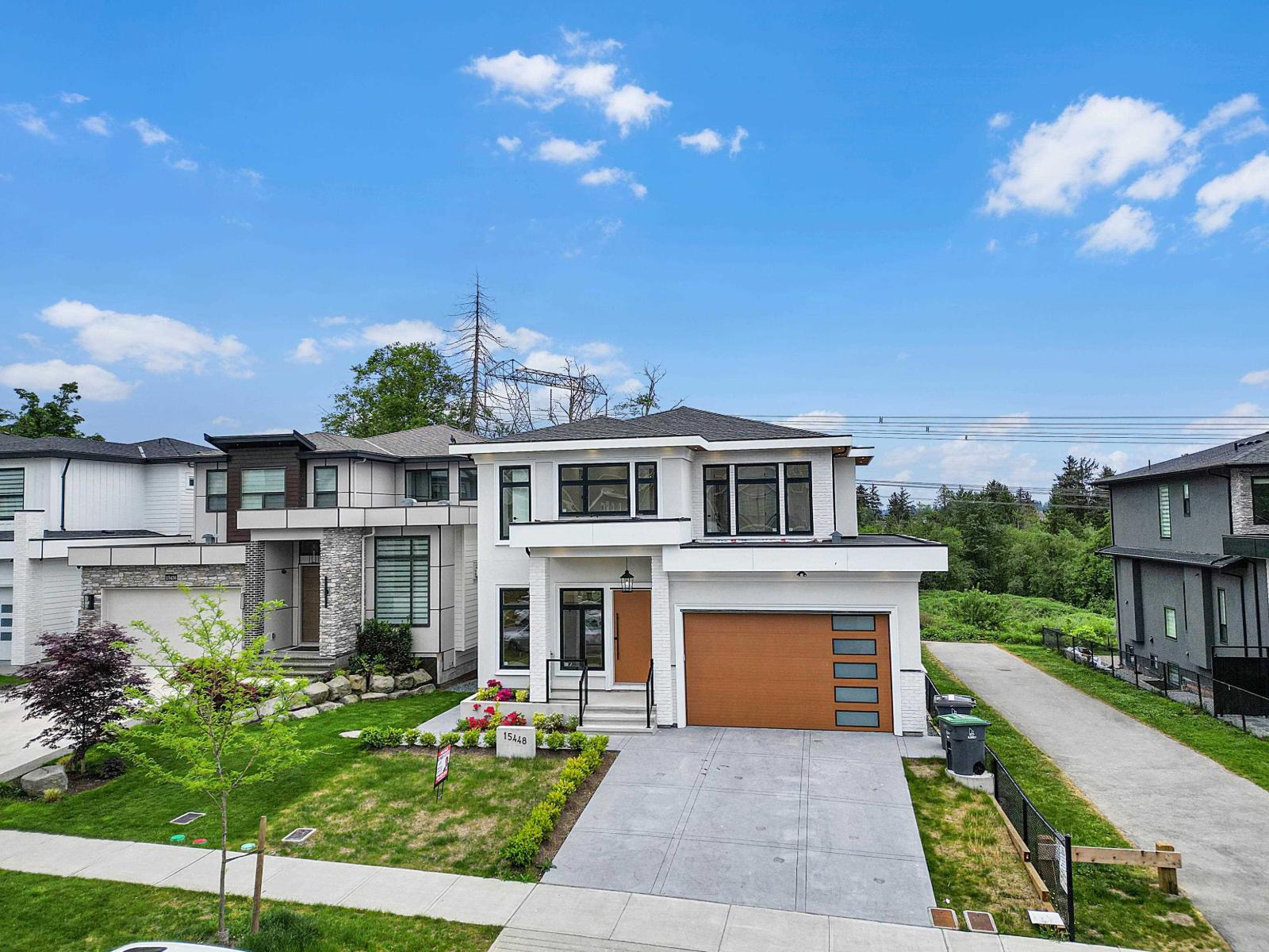 15448 76b Avenue, Surrey, British Columbia  V3S 3P3 - Photo 4 - R3113678