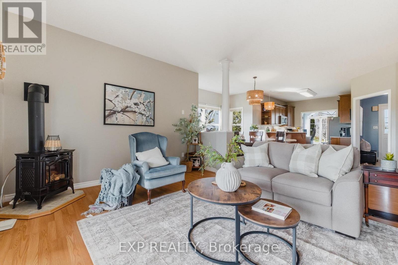 89 Andrews Drive, Mapleton, Ontario  N0G 1P0 - Photo 10 - X13106362