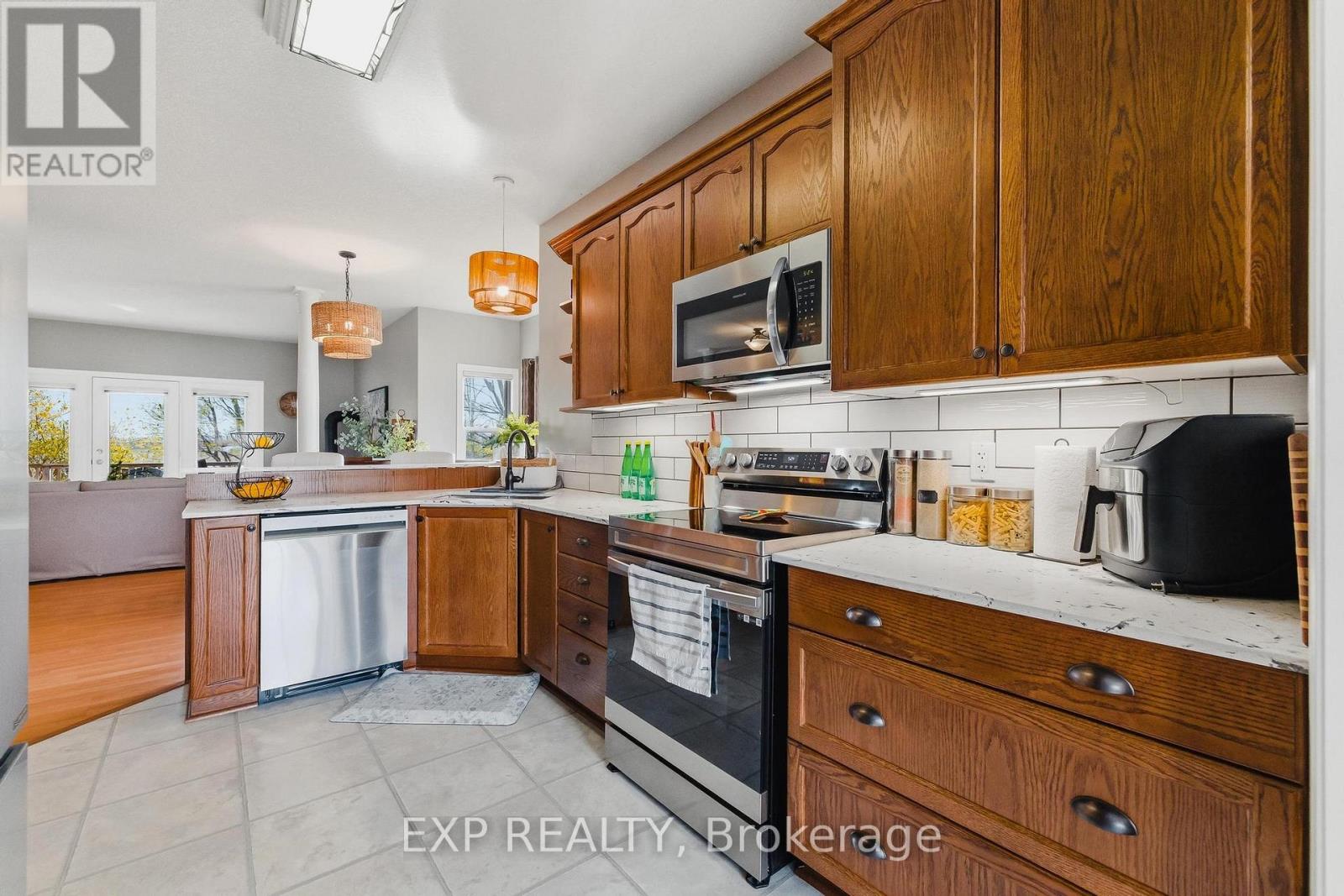 89 Andrews Drive, Mapleton, Ontario  N0G 1P0 - Photo 16 - X13106362