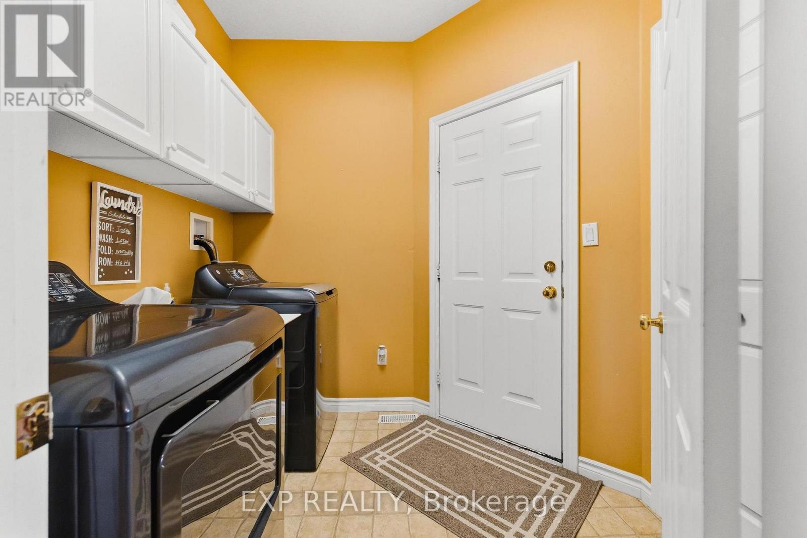 89 Andrews Drive, Mapleton, Ontario  N0G 1P0 - Photo 24 - X13106362