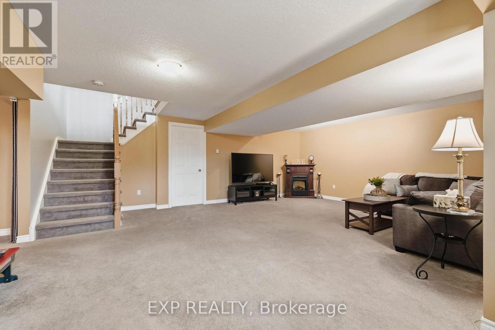 89 Andrews Drive, Mapleton, Ontario  N0G 1P0 - Photo 29 - X13106362
