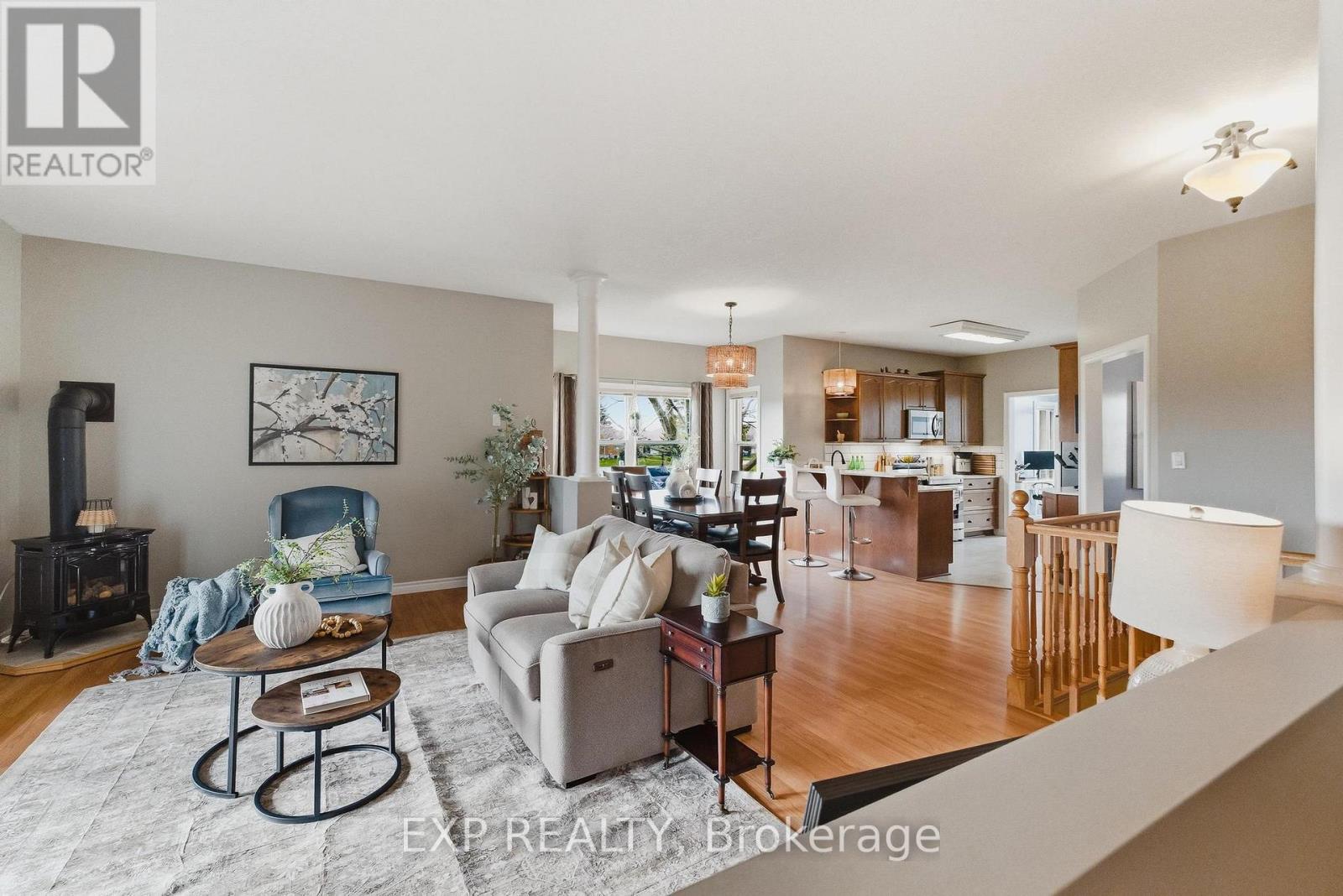 89 Andrews Drive, Mapleton, Ontario  N0G 1P0 - Photo 7 - X13106362