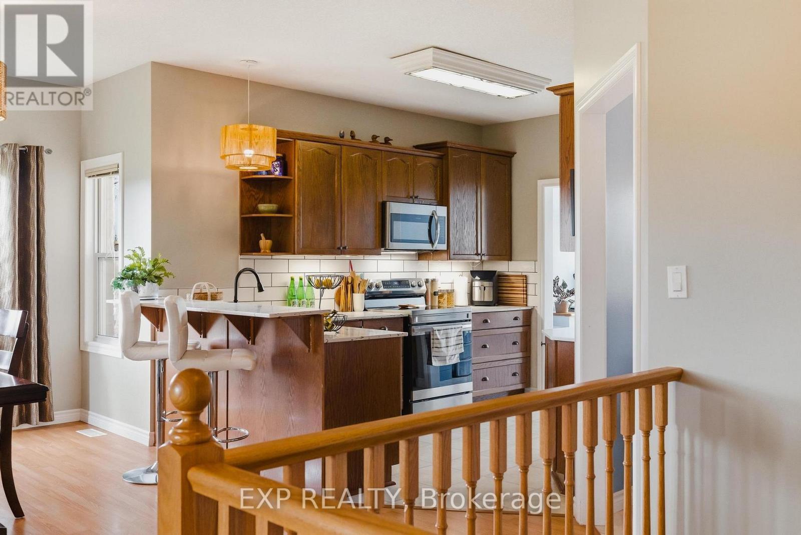 89 Andrews Drive, Mapleton, Ontario  N0G 1P0 - Photo 8 - X13106362