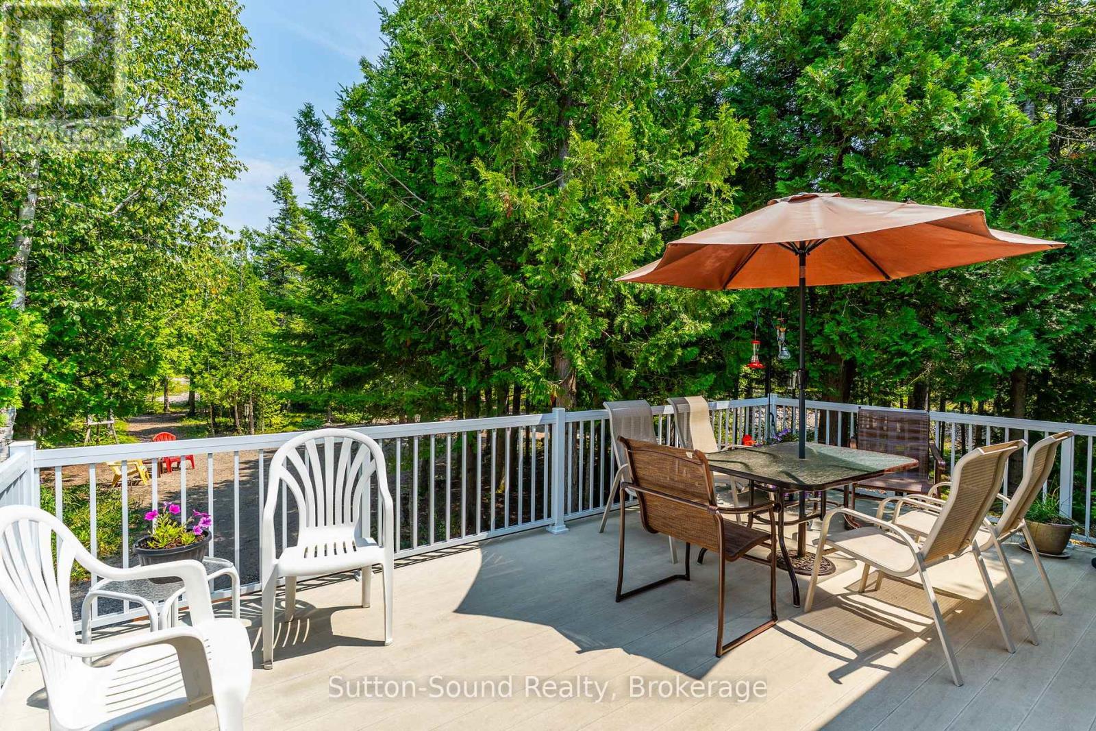 1215 Sunset Drive, South Bruce Peninsula, Ontario  N0H 1X0 - Photo 37 - X13103568
