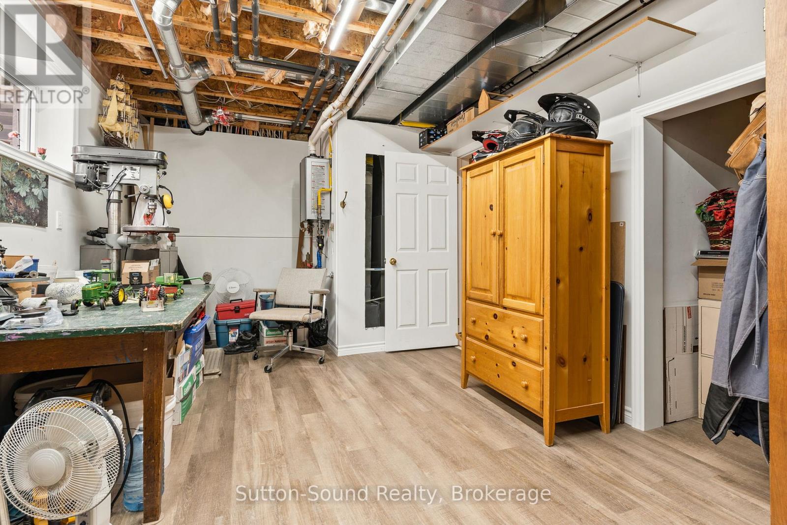 1215 Sunset Drive, South Bruce Peninsula, Ontario  N0H 1X0 - Photo 32 - X13103568