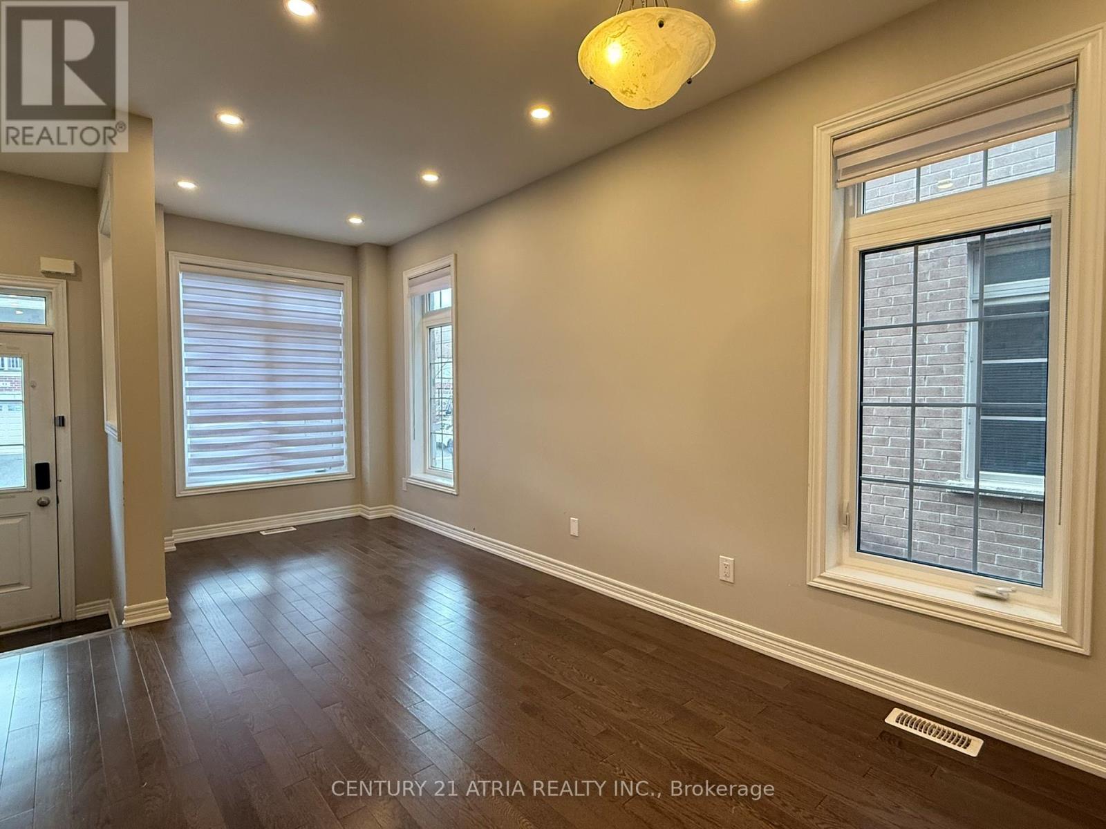 52 Luzon Avenue, Markham, Ontario  L6B 1N6 - Photo 6 - N13104664