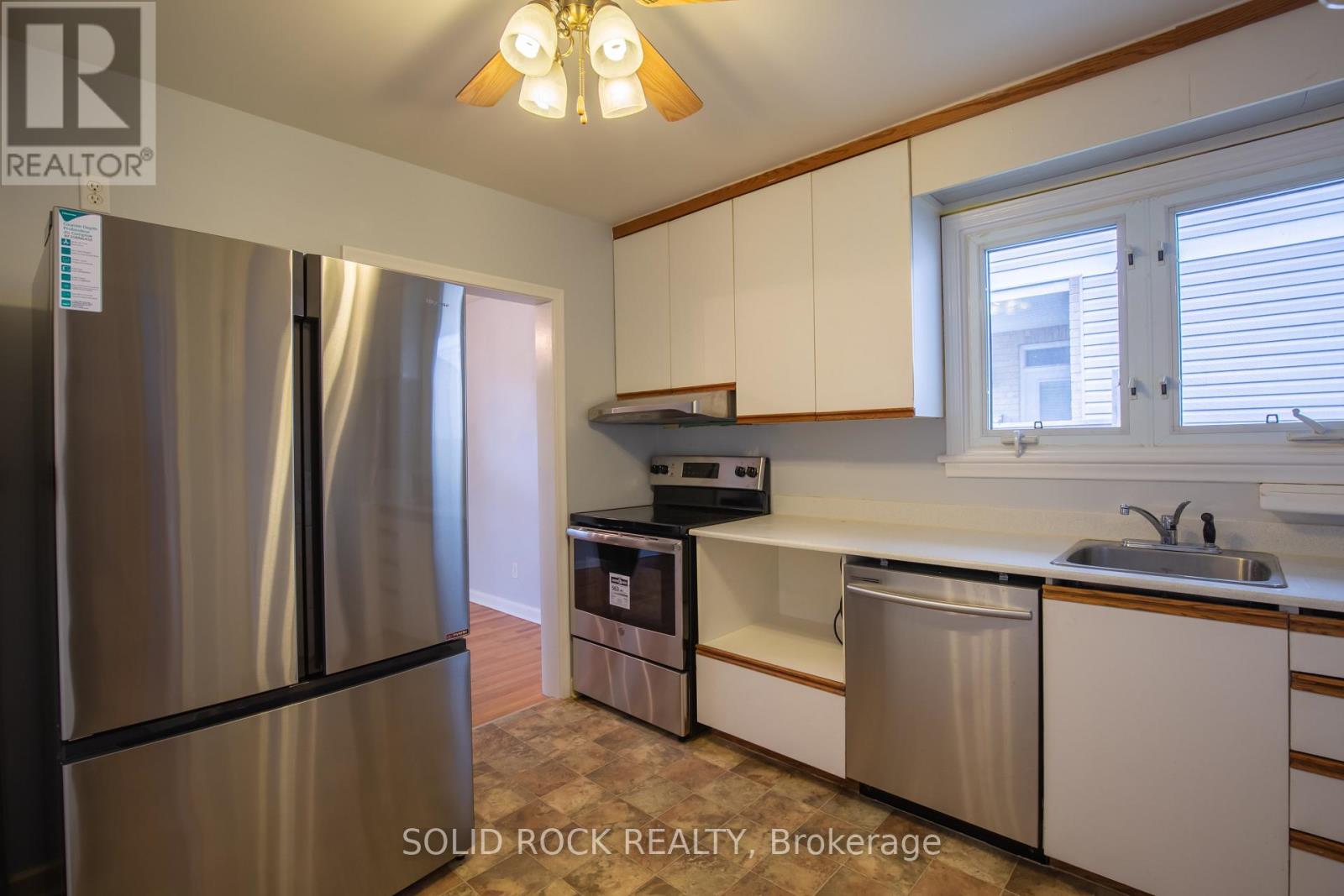 Unit 1 - 2763 Kelly Avenue, Ottawa, Ontario  K2B 7V2 - Photo 10 - X13106384