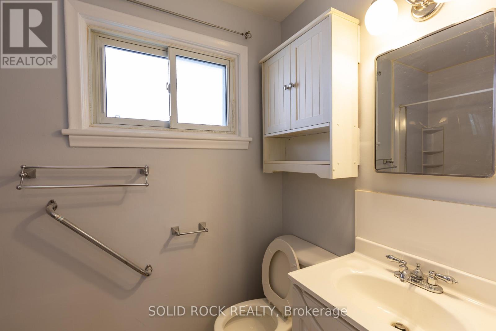 Unit 1 - 2763 Kelly Avenue, Ottawa, Ontario  K2B 7V2 - Photo 14 - X13106384