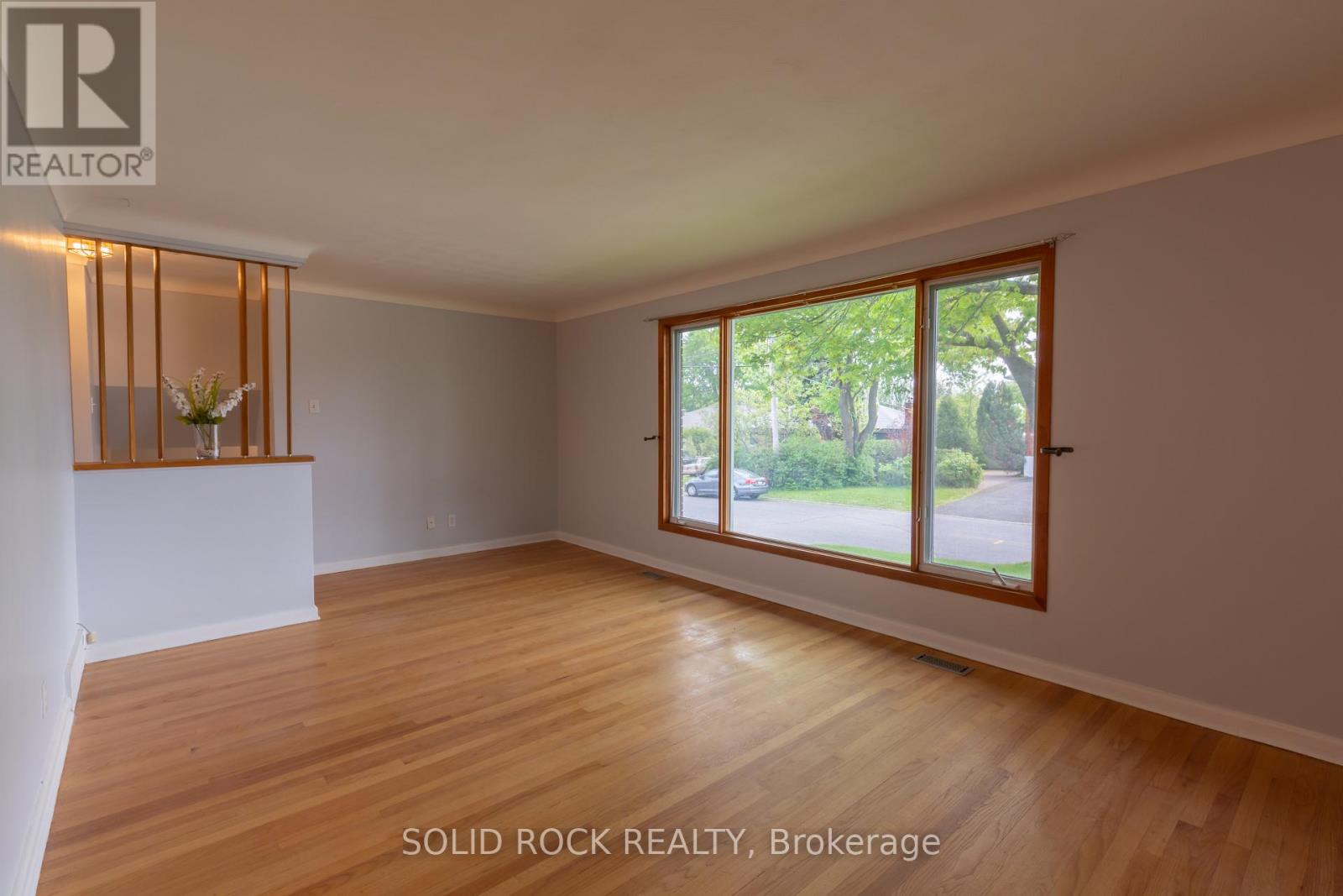 Unit 1 - 2763 Kelly Avenue, Ottawa, Ontario  K2B 7V2 - Photo 5 - X13106384