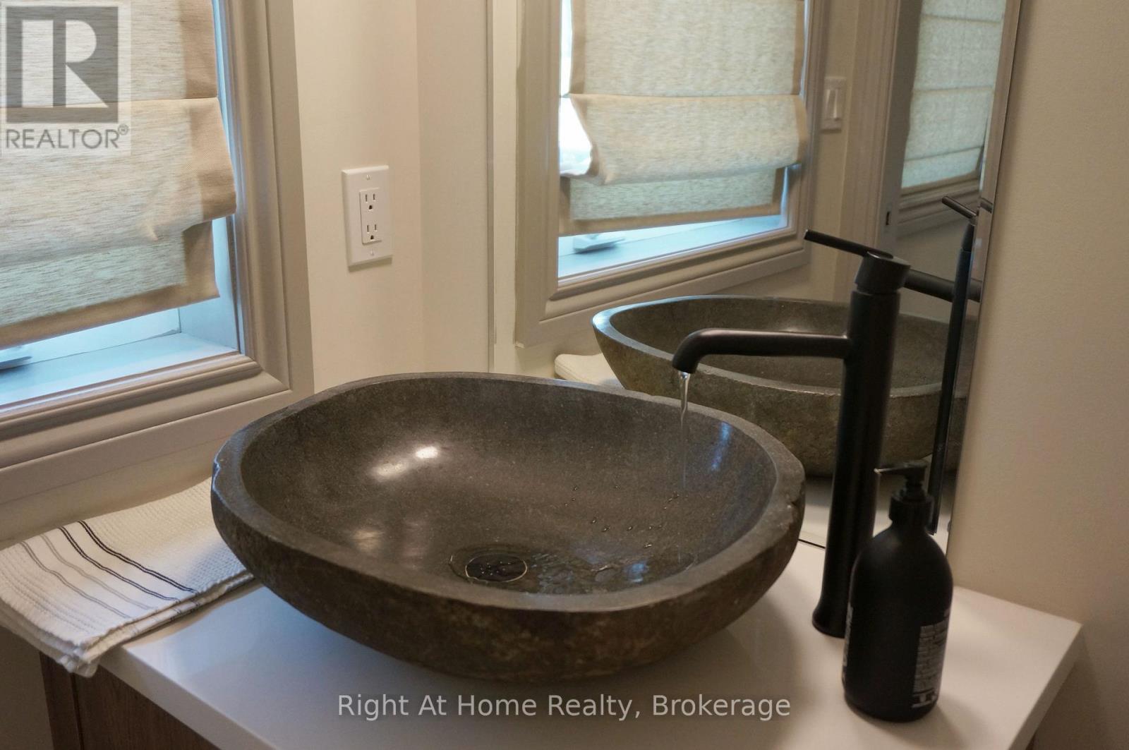 107 Beacon Drive, Blue Mountains, Ontario  N0H 2P0 - Photo 10 - X13106424
