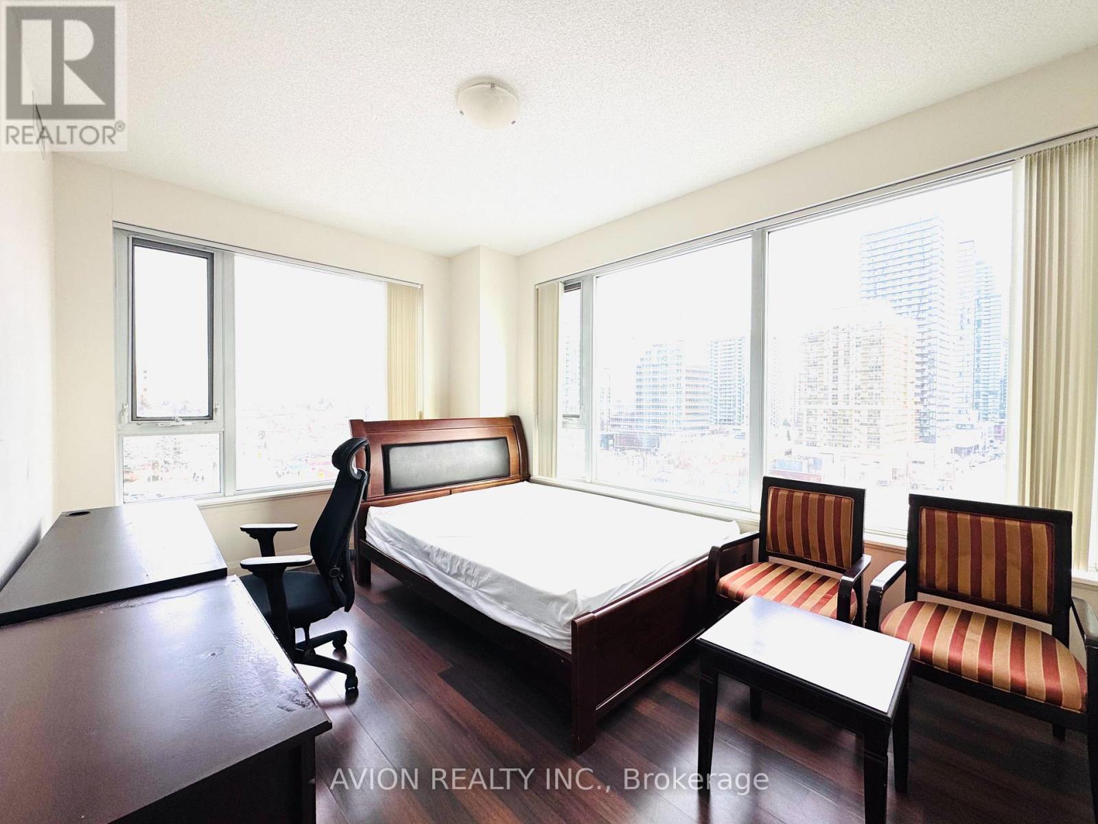 MASTERBEDROOM 702 - 68 CANTERBURY PLACE, Toronto, Ontario