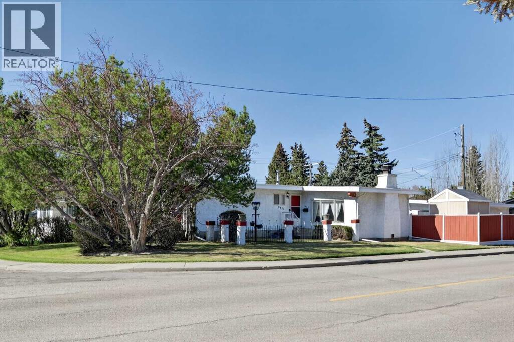 6451 70 Street NW, Calgary, Alberta  T3B 3J5 - Photo 36 - A2309030
