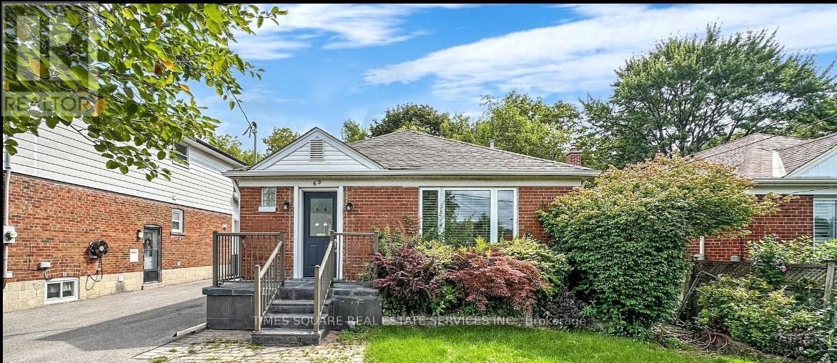 (BSMT) - 69 ELLINGTON DRIVE, Toronto, Ontario