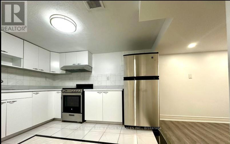 (Bsmt) - 69 Ellington Drive, Toronto, Ontario  M1R 3Y2 - Photo 4 - E13106392