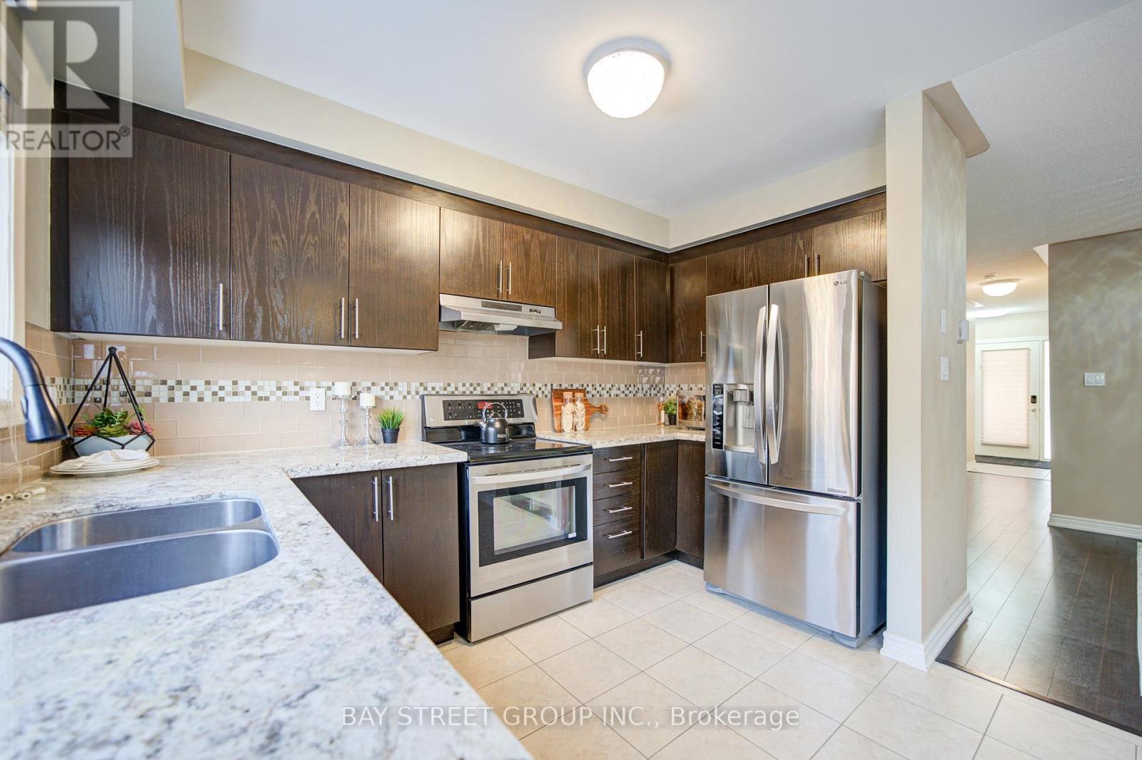 22 Latitude Lane, Whitchurch-Stouffville, Ontario  L4A 0T1 - Photo 14 - N13106434