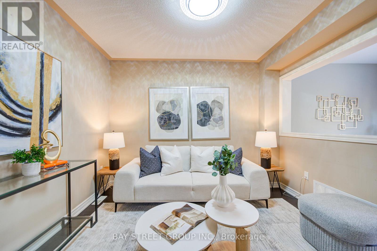 22 Latitude Lane, Whitchurch-Stouffville, Ontario  L4A 0T1 - Photo 6 - N13106434