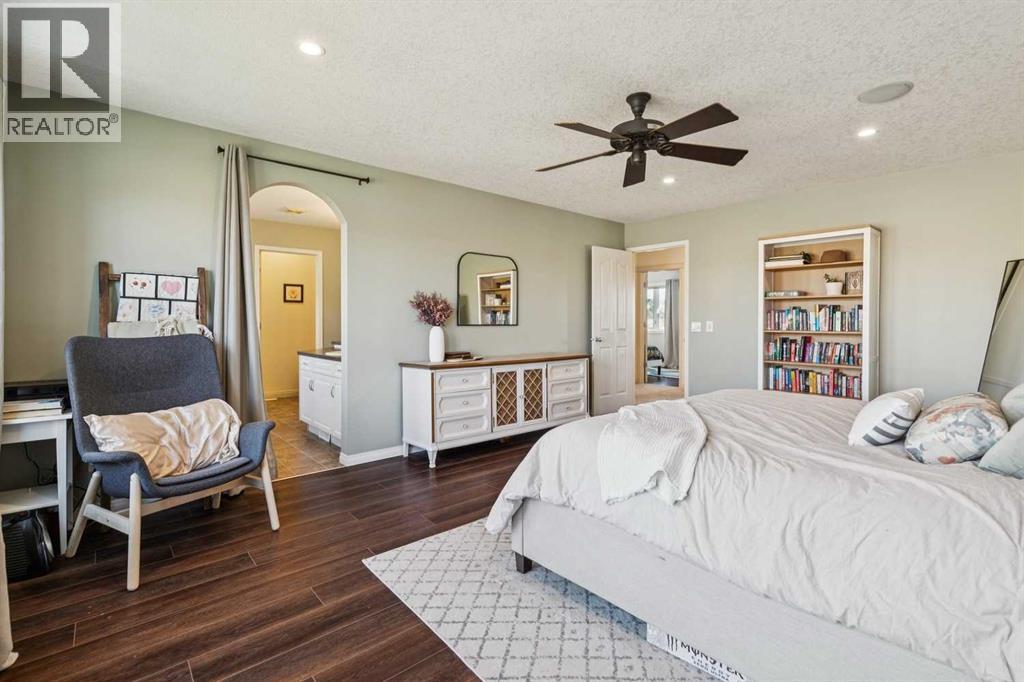 444 Royal Oak Circle Nw, Calgary, Alberta  T3G 4X8 - Photo 22 - A2309423