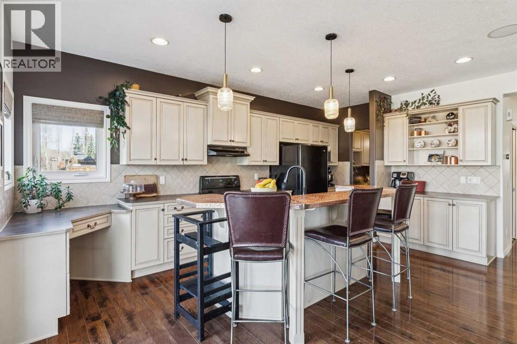 444 Royal Oak Circle Nw, Calgary, Alberta  T3G 4X8 - Photo 3 - A2309423