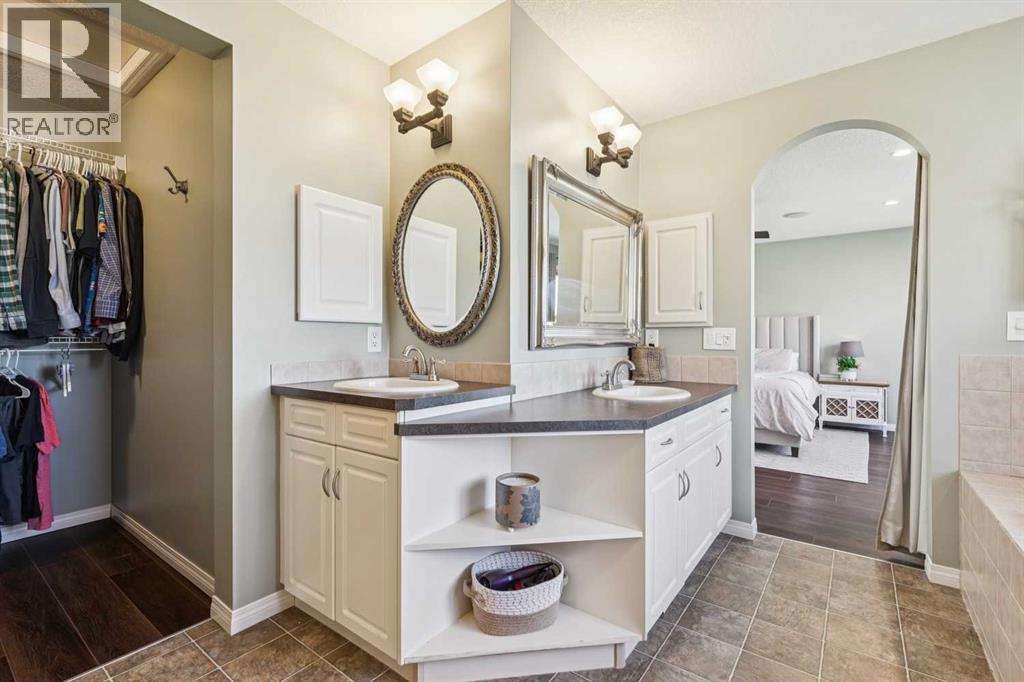 444 Royal Oak Circle Nw, Calgary, Alberta  T3G 4X8 - Photo 24 - A2309423