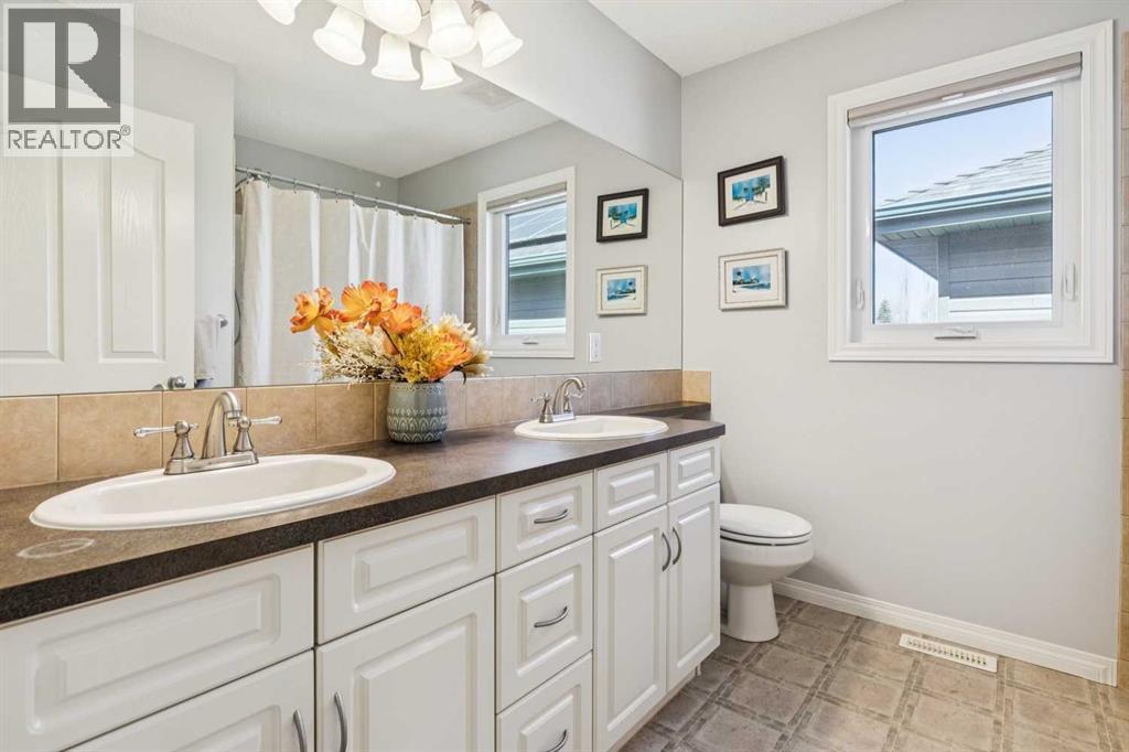 444 Royal Oak Circle Nw, Calgary, Alberta  T3G 4X8 - Photo 29 - A2309423