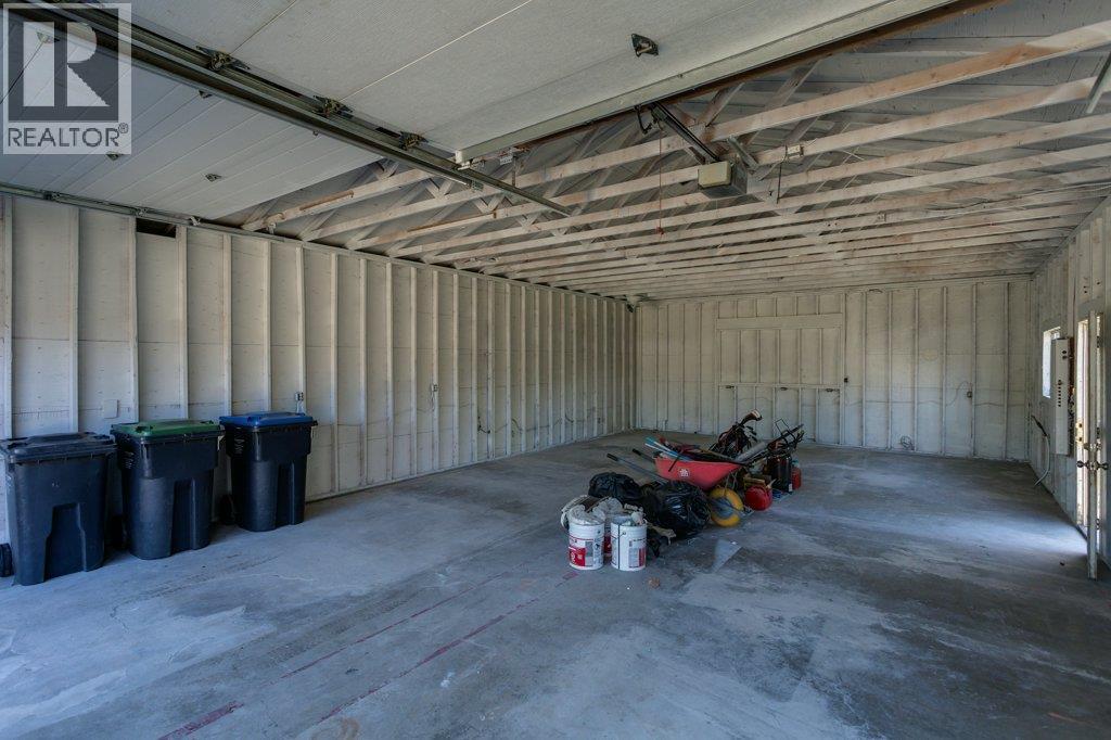 2559 Benvoulin Road, Kelowna, British Columbia  V1W 2C9 - Photo 29 - 10386475