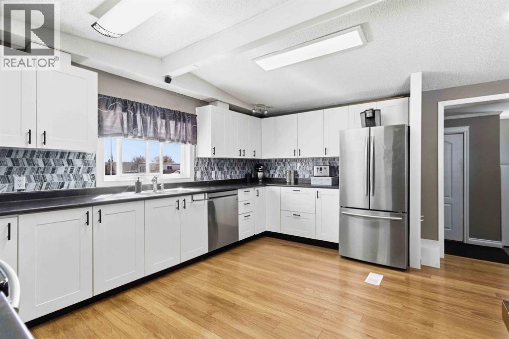 177 Card Crescent, Fort Mcmurray, Alberta  T9K 2H6 - Photo 8 - A2309456
