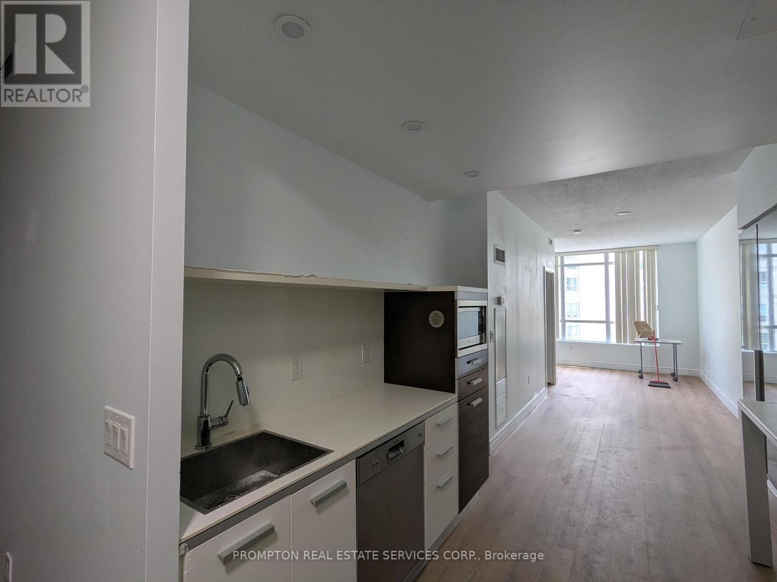 615 - 38 Dan Leckie Way, Toronto, Ontario  M5V 2V6 - Photo 5 - C13106448