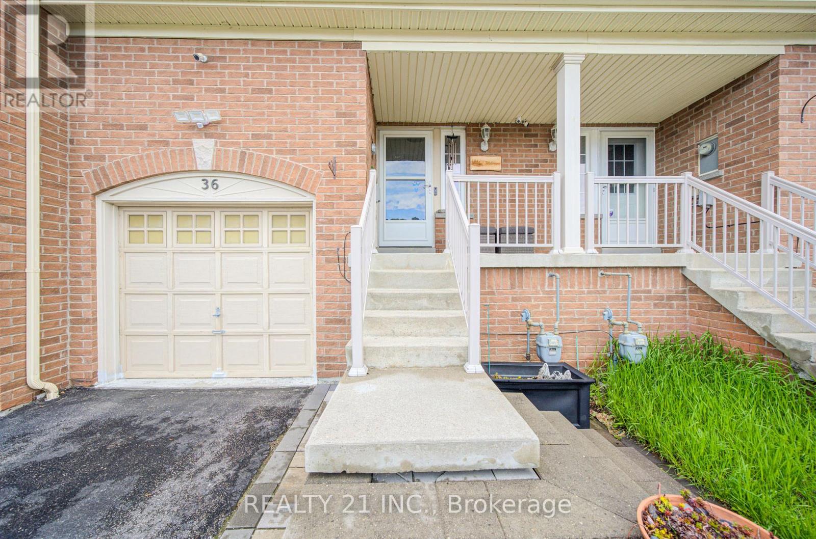 36 Lurcook Street, Ajax, Ontario  L1S 0E5 - Photo 3 - E13106460