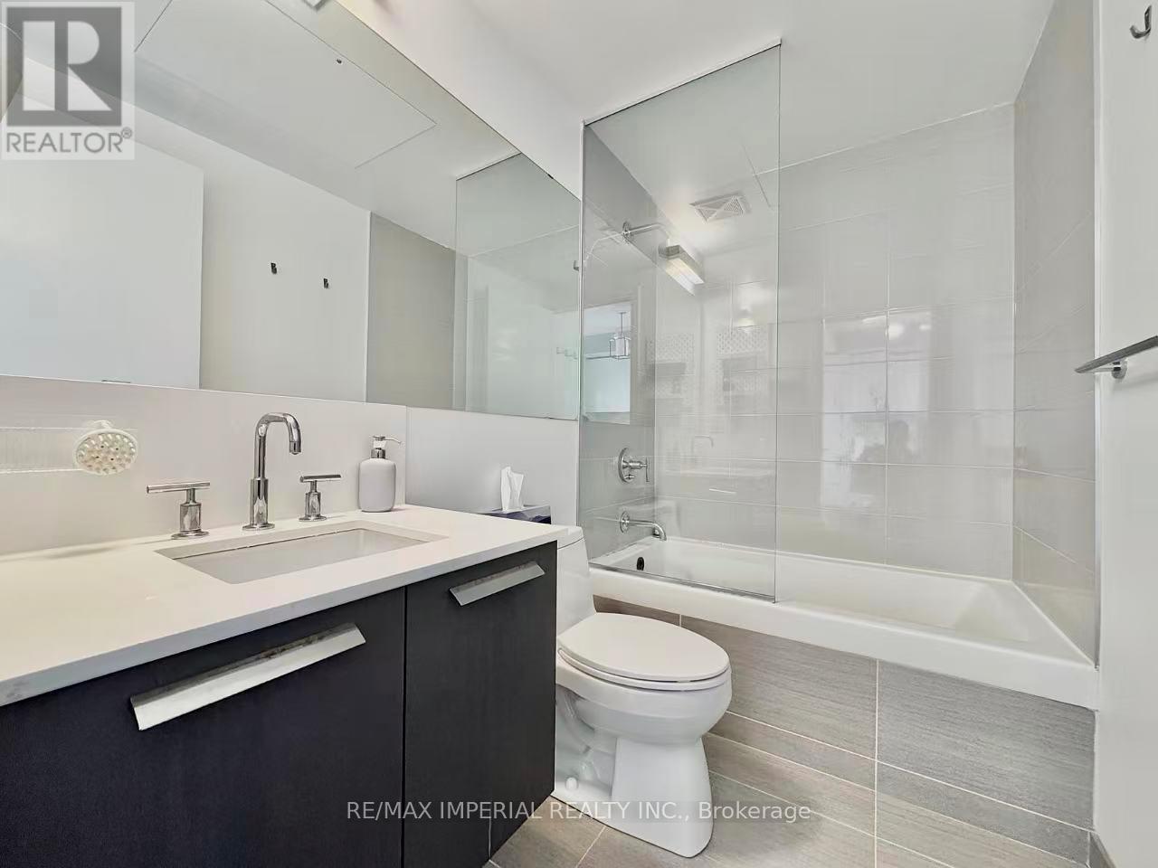 3810 - 50 Charles Street E, Toronto, Ontario  M4Y 1T1 - Photo 3 - C12987978