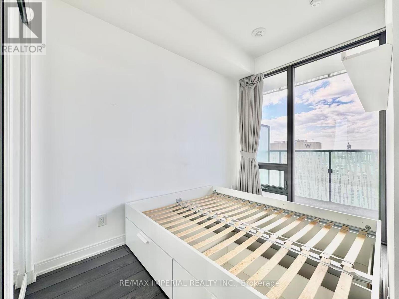 3810 - 50 Charles Street E, Toronto, Ontario  M4Y 1T1 - Photo 7 - C12987978