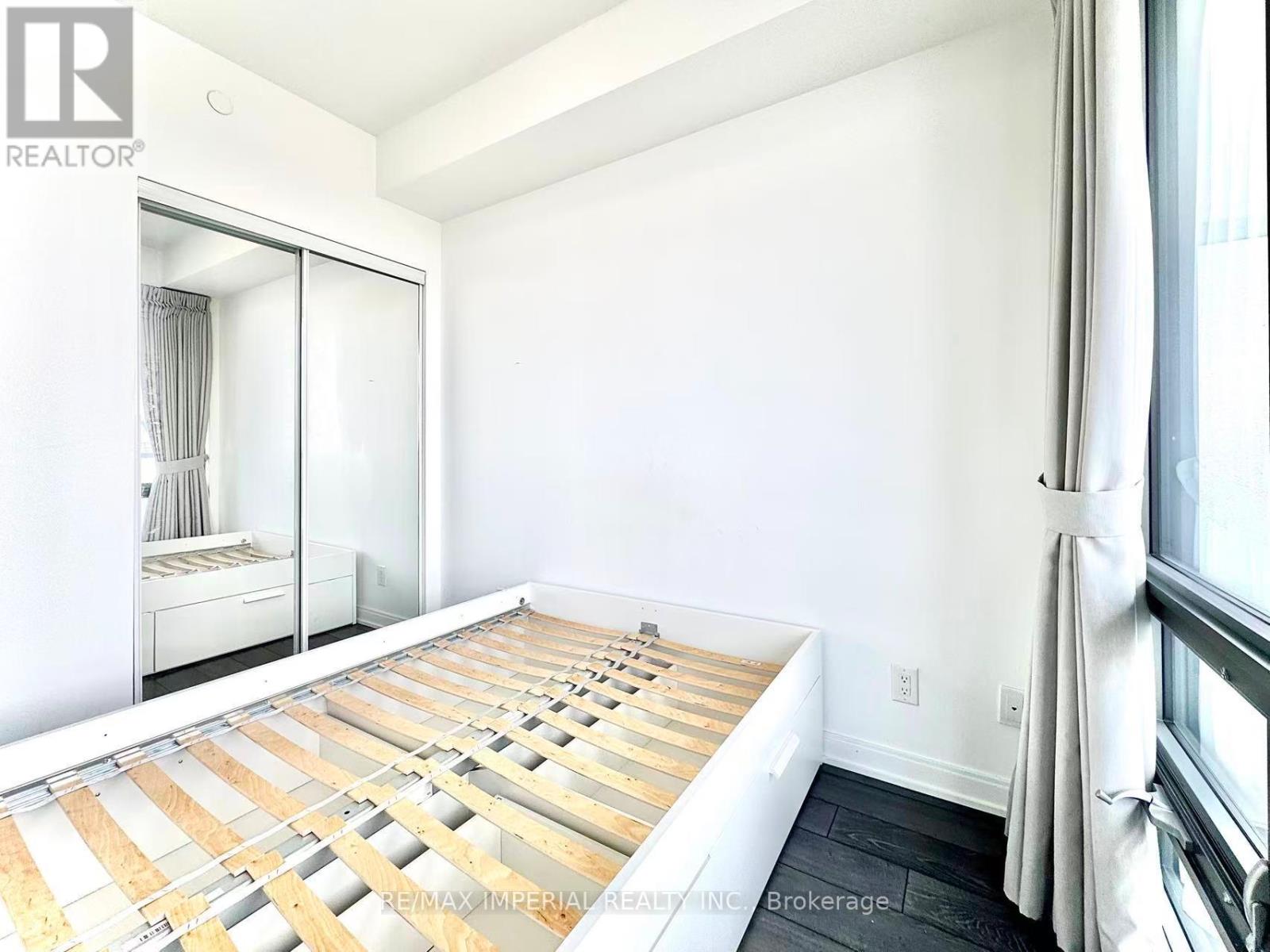 3810 - 50 Charles Street E, Toronto, Ontario  M4Y 1T1 - Photo 8 - C12987978