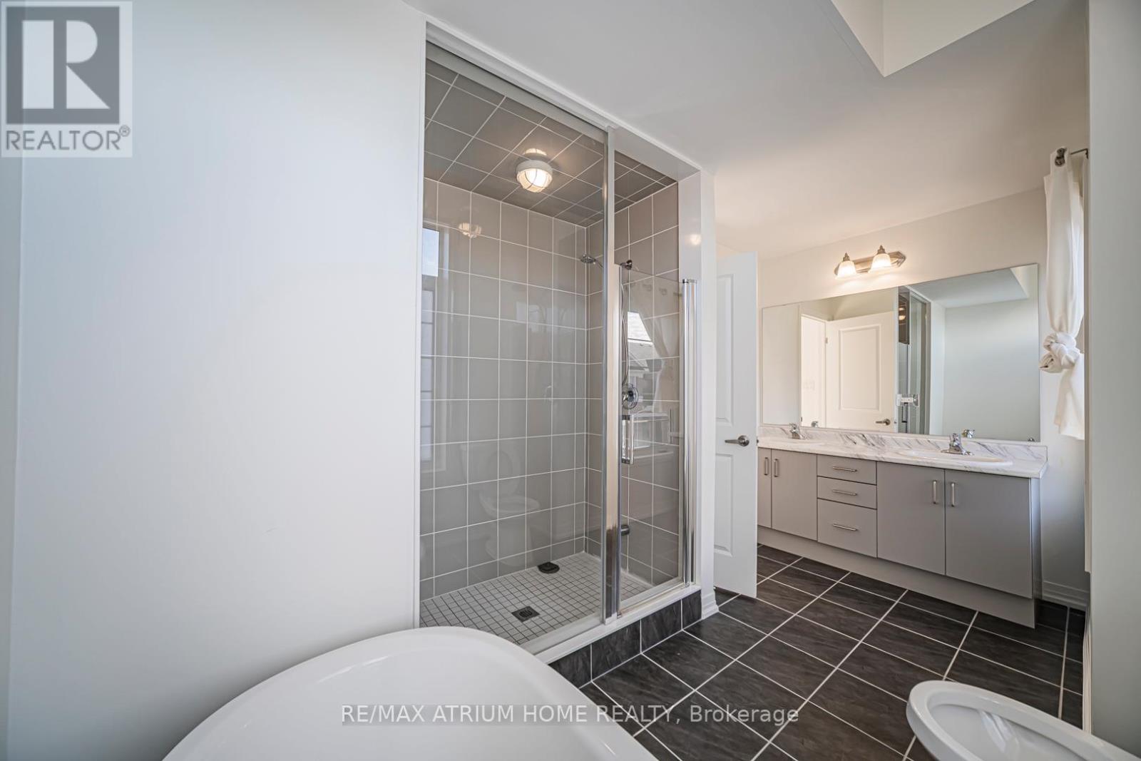 1 Sissons Way, Markham, Ontario  L6B 1R2 - Photo 12 - N13106466