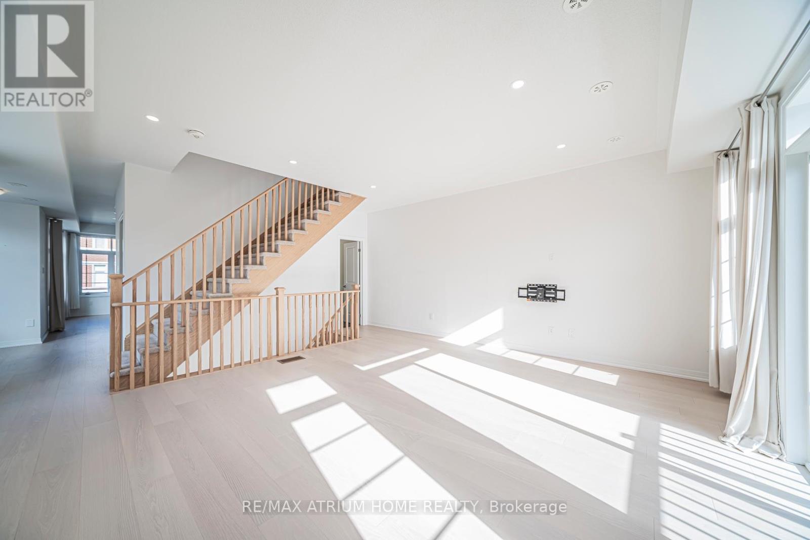 1 Sissons Way, Markham, Ontario  L6B 1R2 - Photo 6 - N13106466