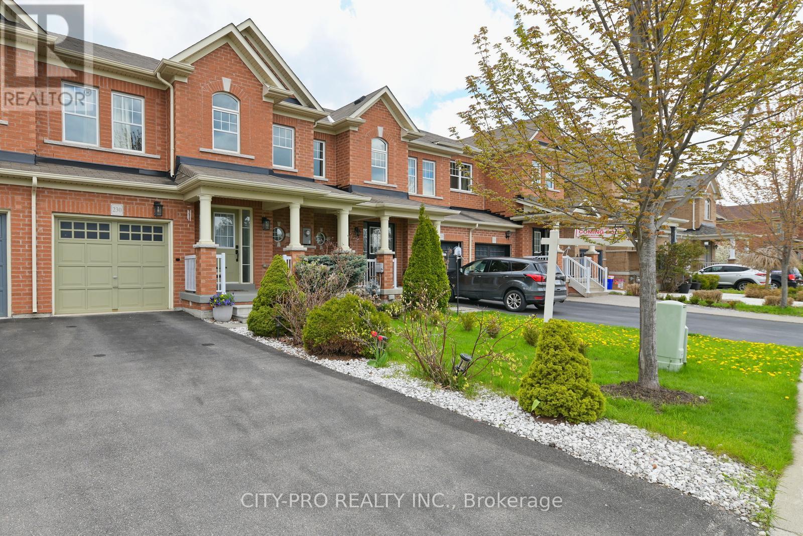 230 Duncan Lane, Milton, Ontario  L9T 8B6 - Photo 3 - W13106452