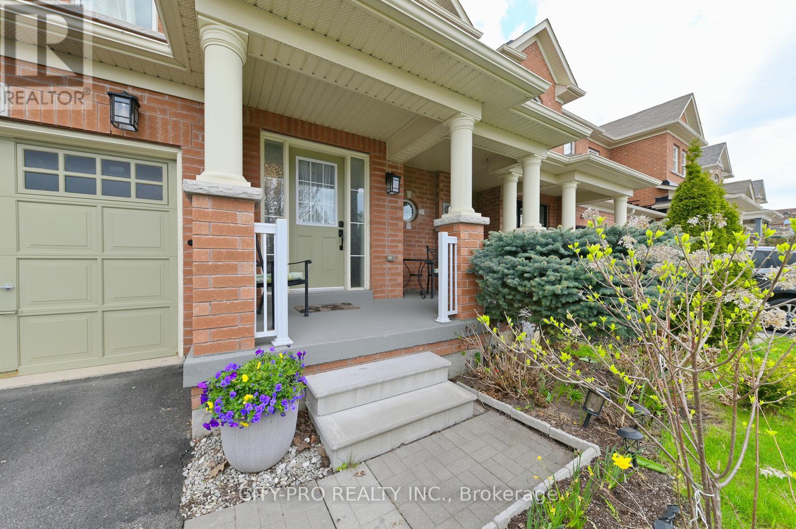 230 Duncan Lane, Milton, Ontario  L9T 8B6 - Photo 5 - W13106452