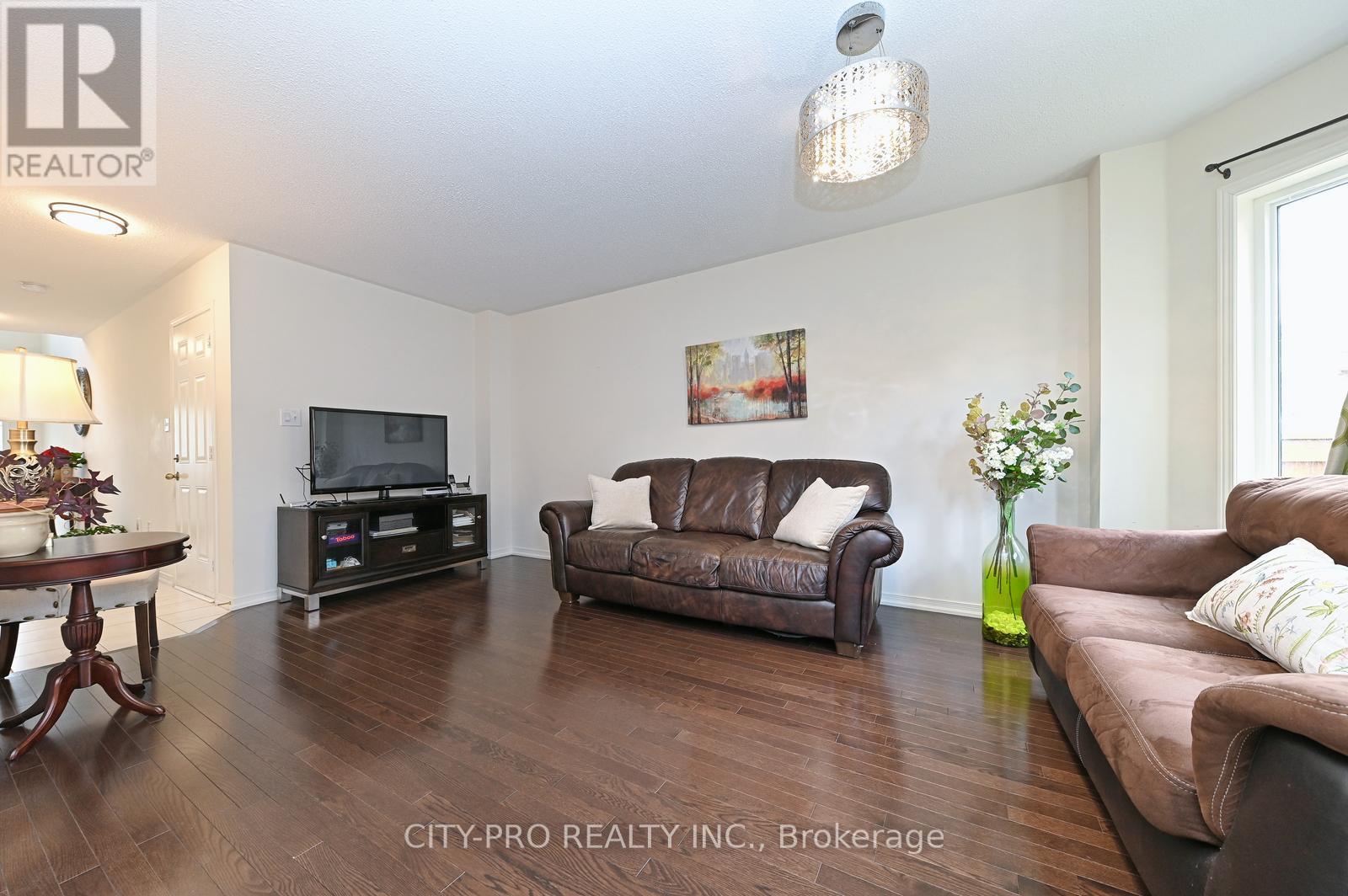 230 Duncan Lane, Milton, Ontario  L9T 8B6 - Photo 9 - W13106452