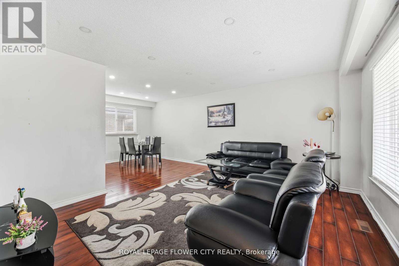 3027 Coral Drive, Mississauga, Ontario  L4T 1Z2 - Photo 9 - W13106456