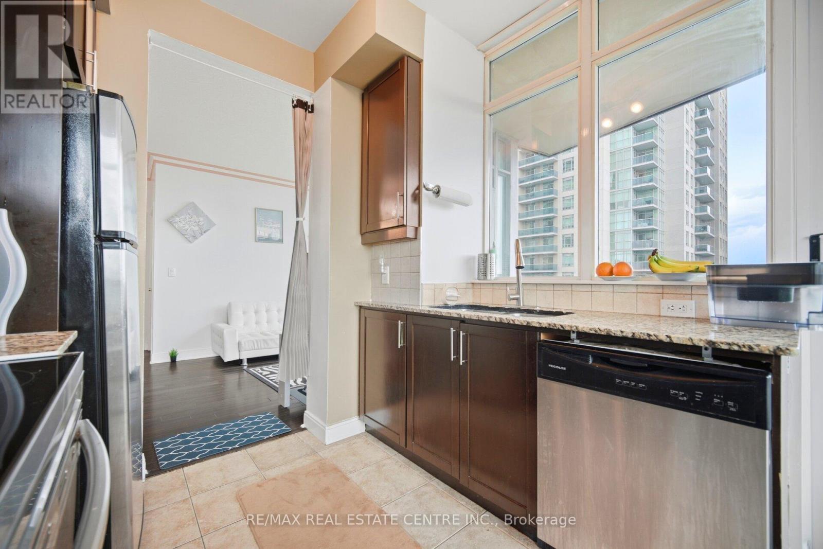 1503 - 70 Absolute Avenue, Mississauga, Ontario  L4Z 0A4 - Photo 18 - W13106476