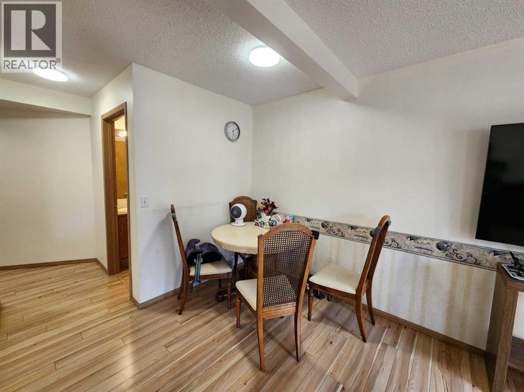 9 Country Hills Rise NW, Calgary, Alberta  T3K 4S7 - Photo 5 - A2281004