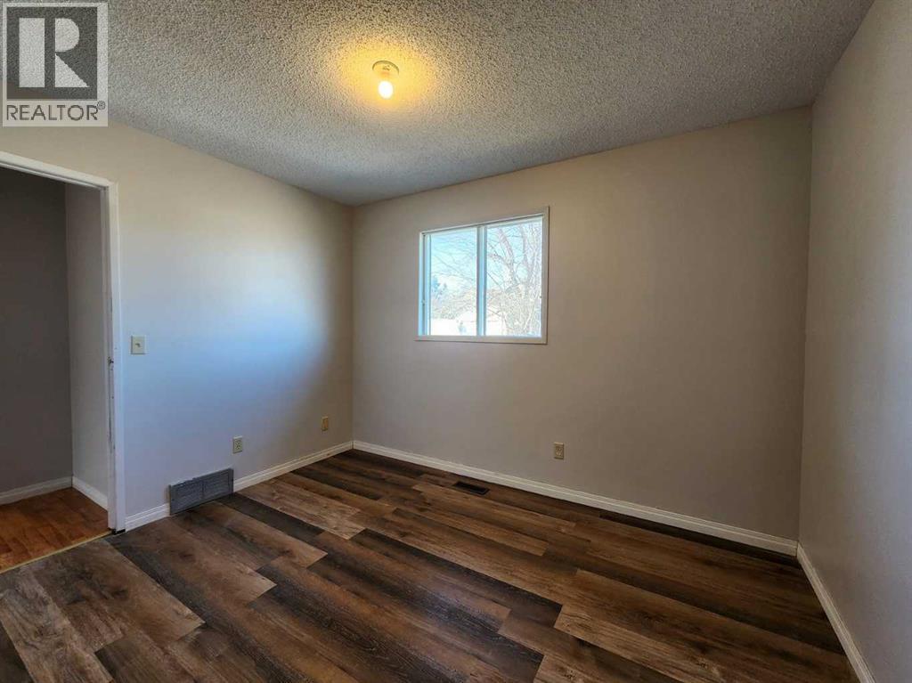 48 Bermondsey Court NW, Calgary, Alberta  T3K 1V7 - Photo 21 - A2287982