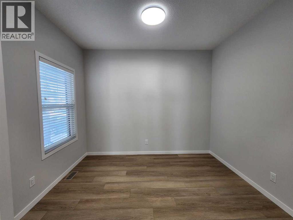 365 Edith Road NW, Calgary, Alberta  T3R 1Y9 - Photo 2 - A2293845